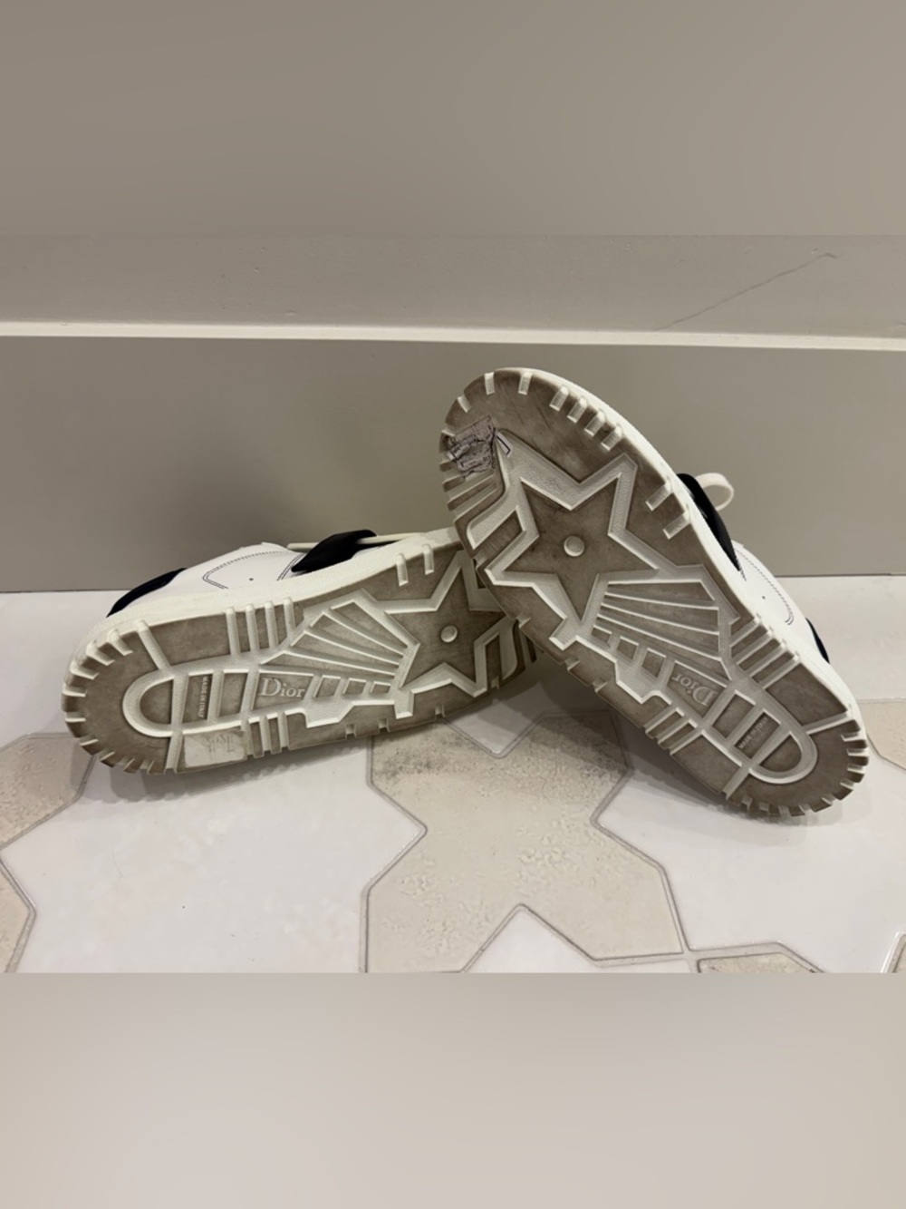 Christian DIOR-ID Calf Skin Leather Sneakers - Size 38 - Picture 6 of 8